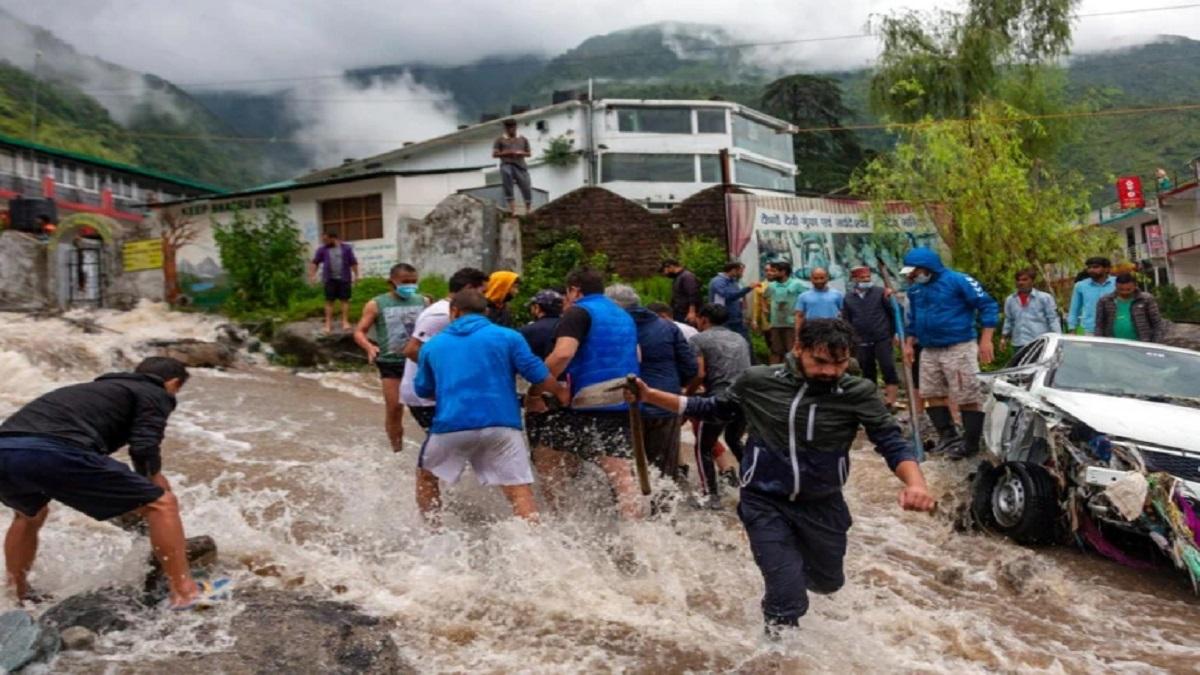 Cloud burst in hilly areas, lightning strike in many states