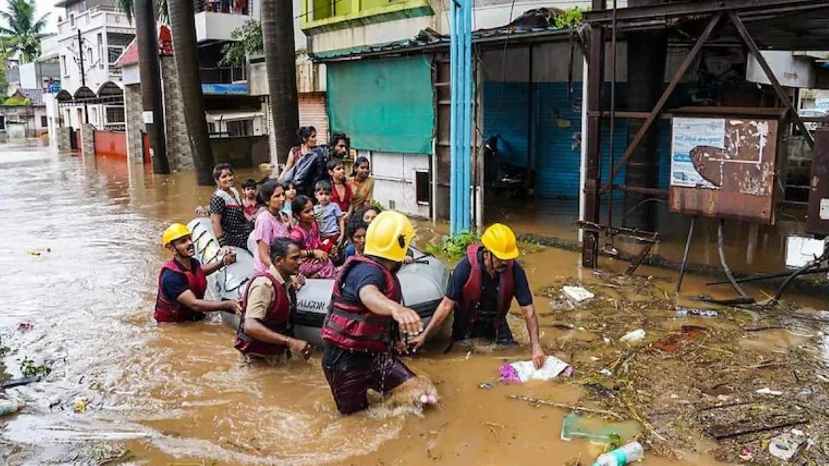 Maharashtra 6 districts affected by floods