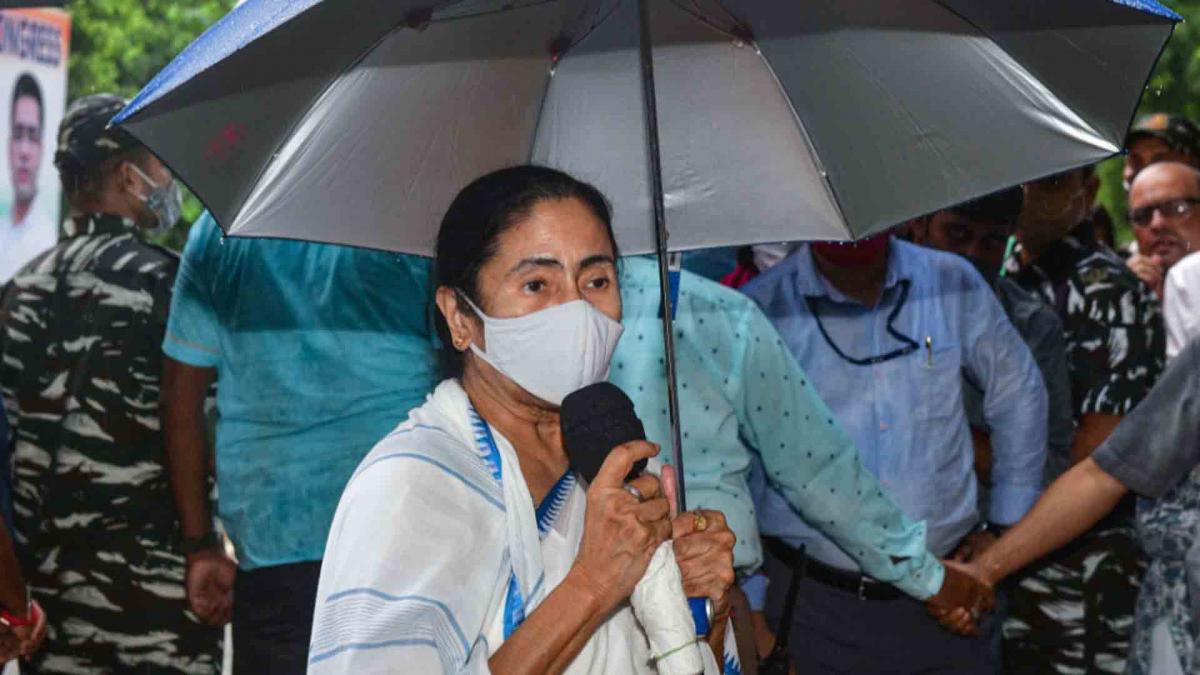 Narendra Modi के संसदीय क्षेत्र Varanasi भी जाएंगी Mamata! देखें क्या बोलीं दीदी