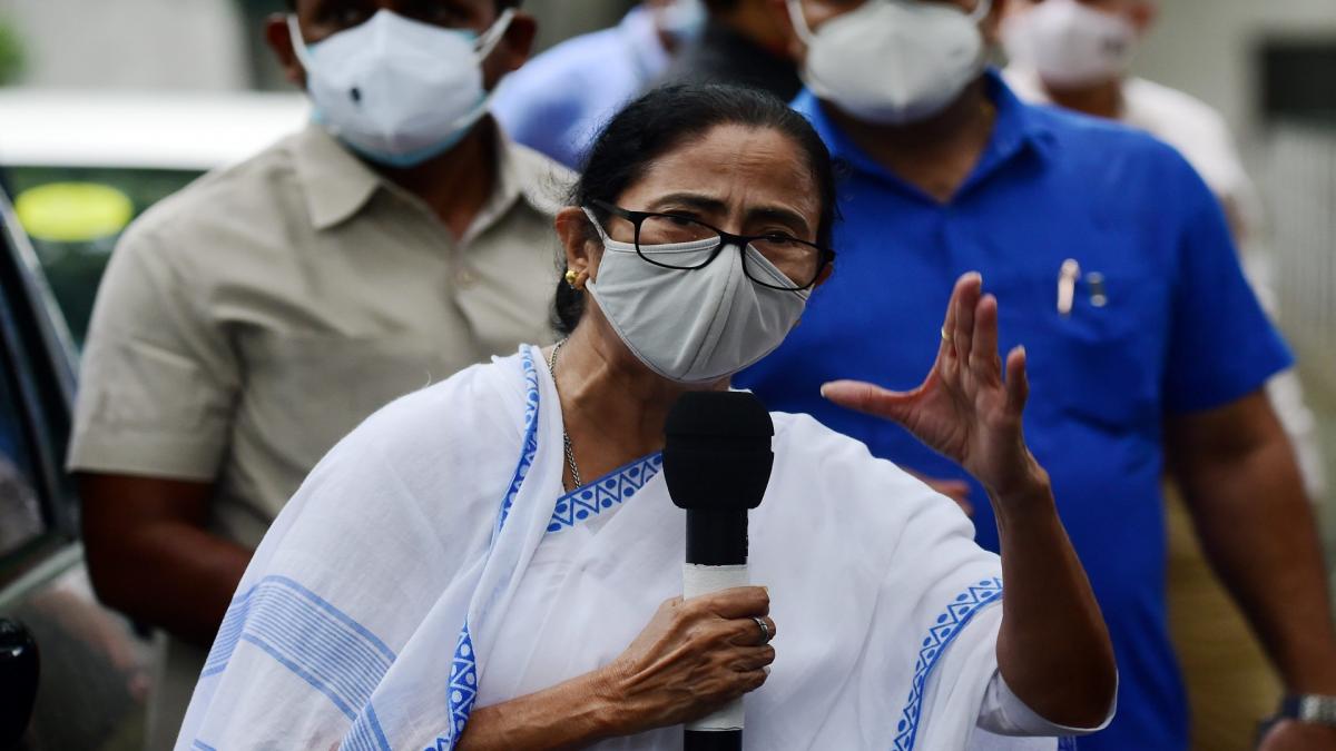 Will Mamata get success in uniting opposition on her name?