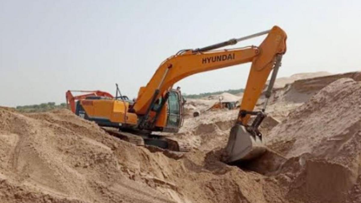 Poclain machine (representative image)