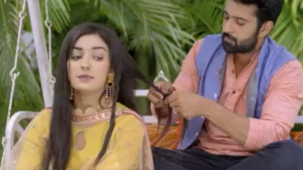 Chahat and Neel, Qurbaan Hua