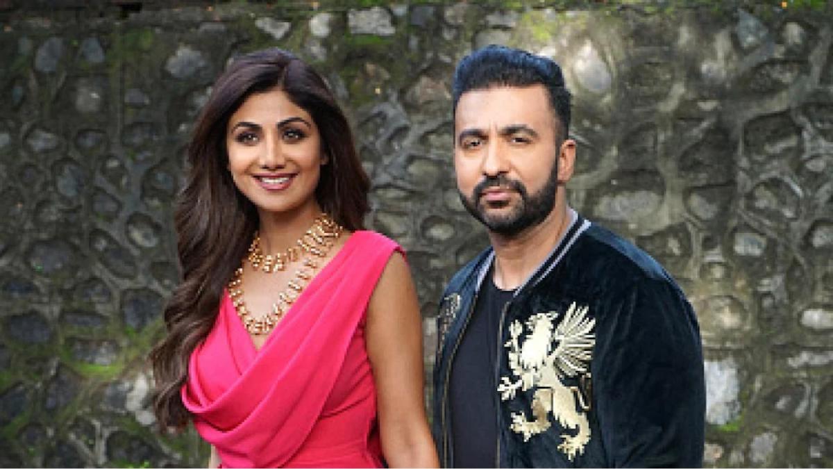 mumabi police is recording statement of shilpa shetty related to adult video 
