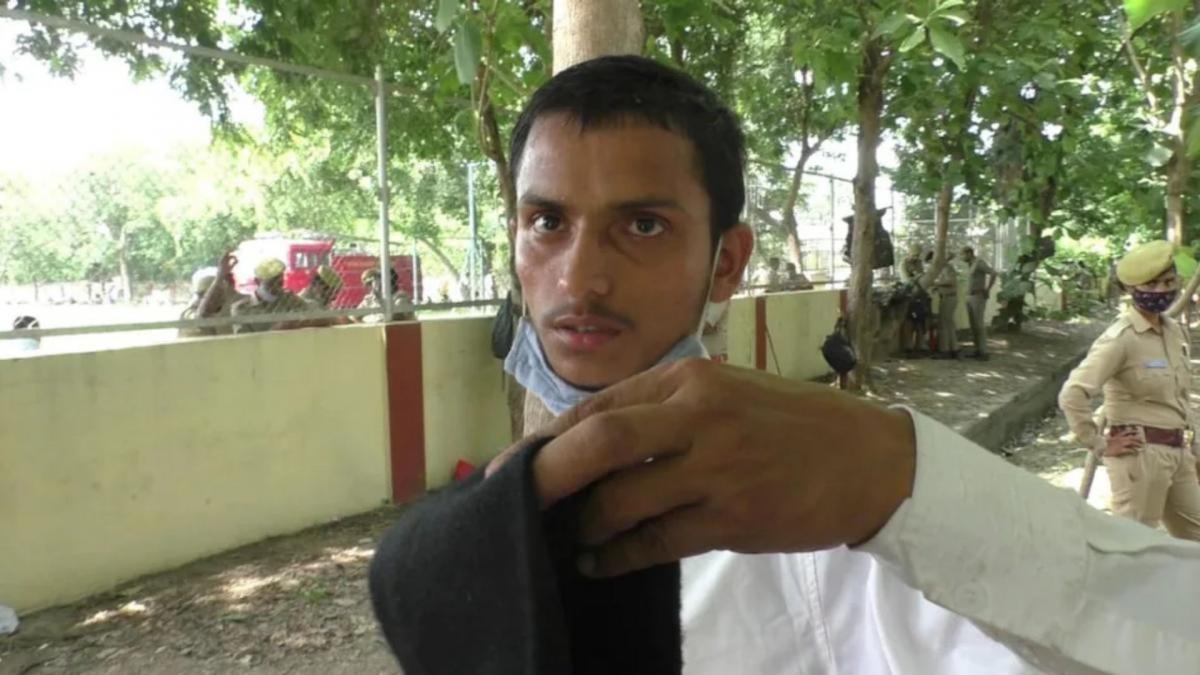 RSS worker cap removed in Kashi, BHU