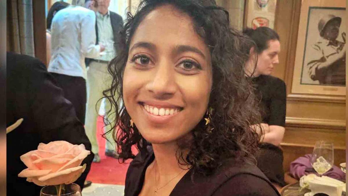 हिंदुस्तान की बेटी ने अंतरिक्ष में लहराया परचम, देखें कैसे दी अपने सपने को उड़ान