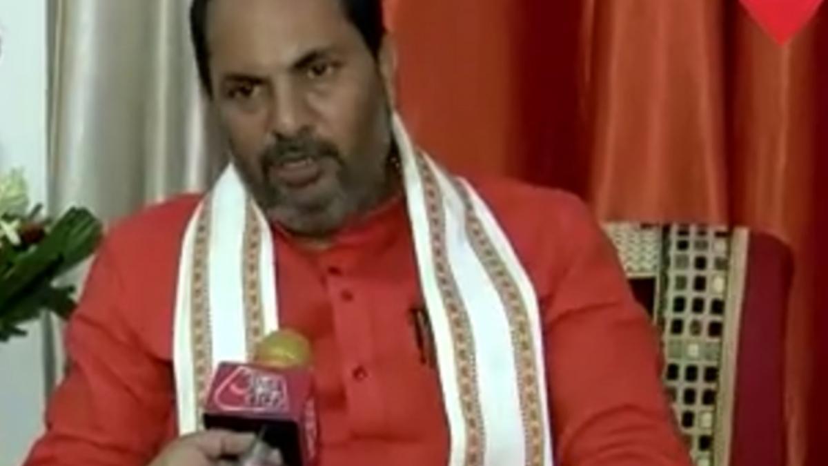 upendra tiwari reaction on viral abusive videos 