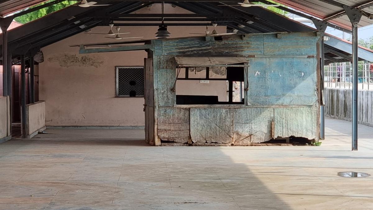 Vadnagar Railway Station stall where PM Modi used to sell tea (Photo- Gopi Maniar)