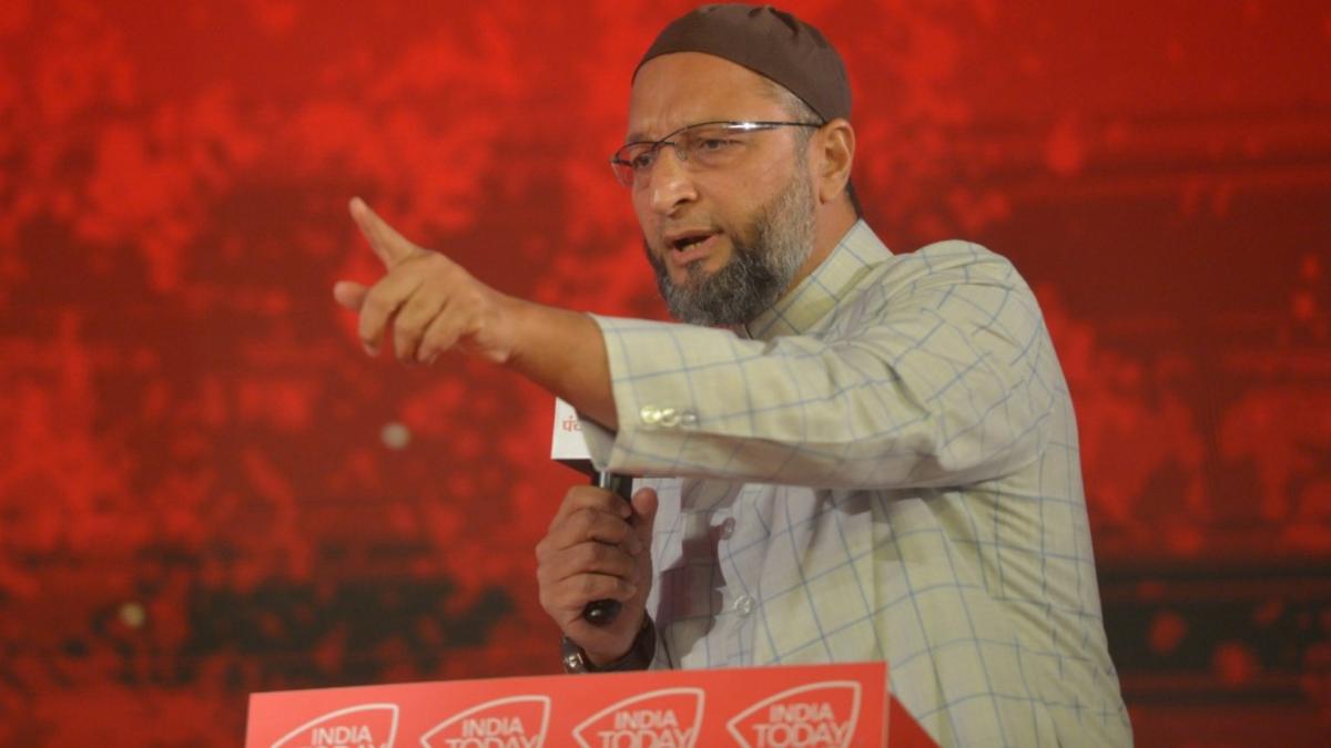 पंचायत आज तक 2021: 'साक्षी महाराज भी मेरे मजनू बन गए', जब बोले असदुद्दीन ओवैसी 