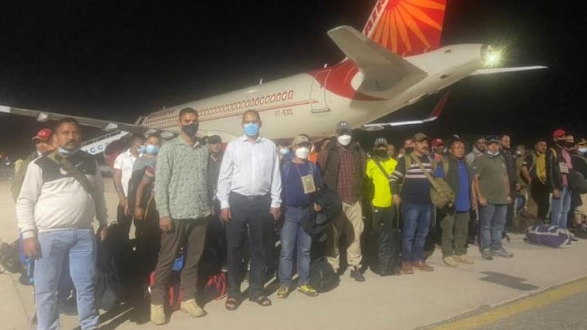 Flights from Kabul lands in Delhi