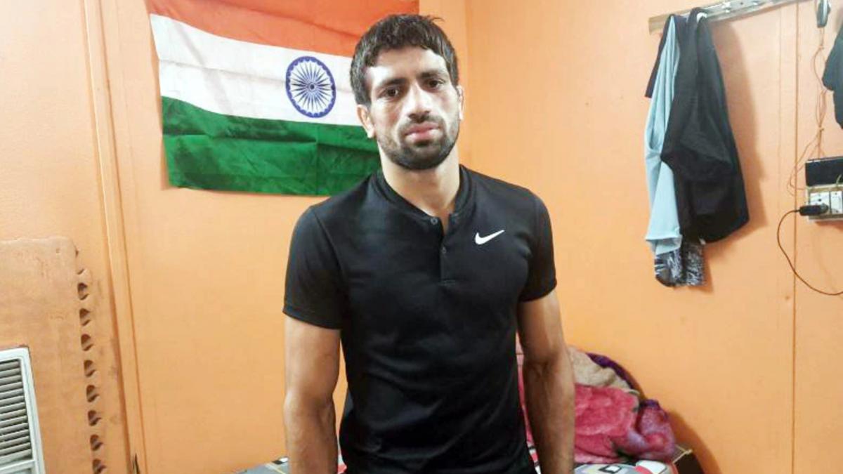 background story of ravi kumar dahiya silver medalist