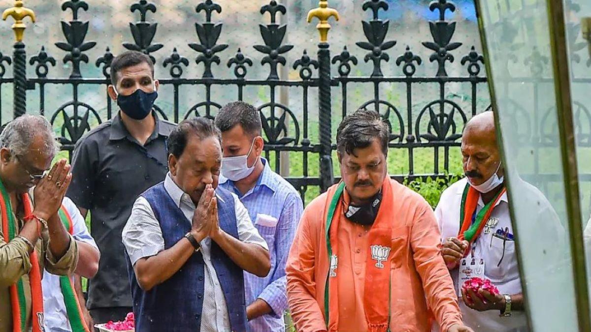 Narayan Rane at the Thackeray memorial in Shivaji Park 