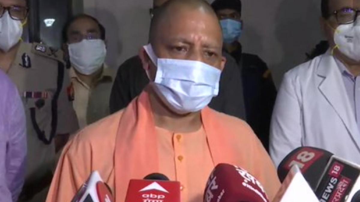 CM Yogi visits hospital 