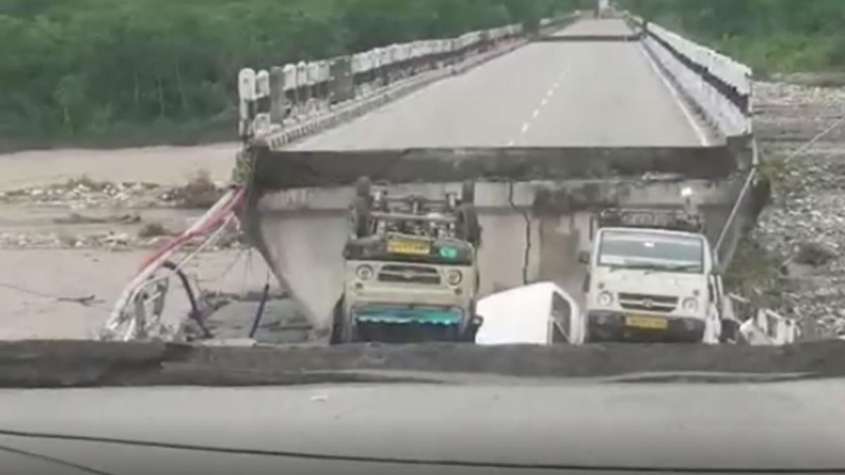 dehradun rishikesh bridge collapse