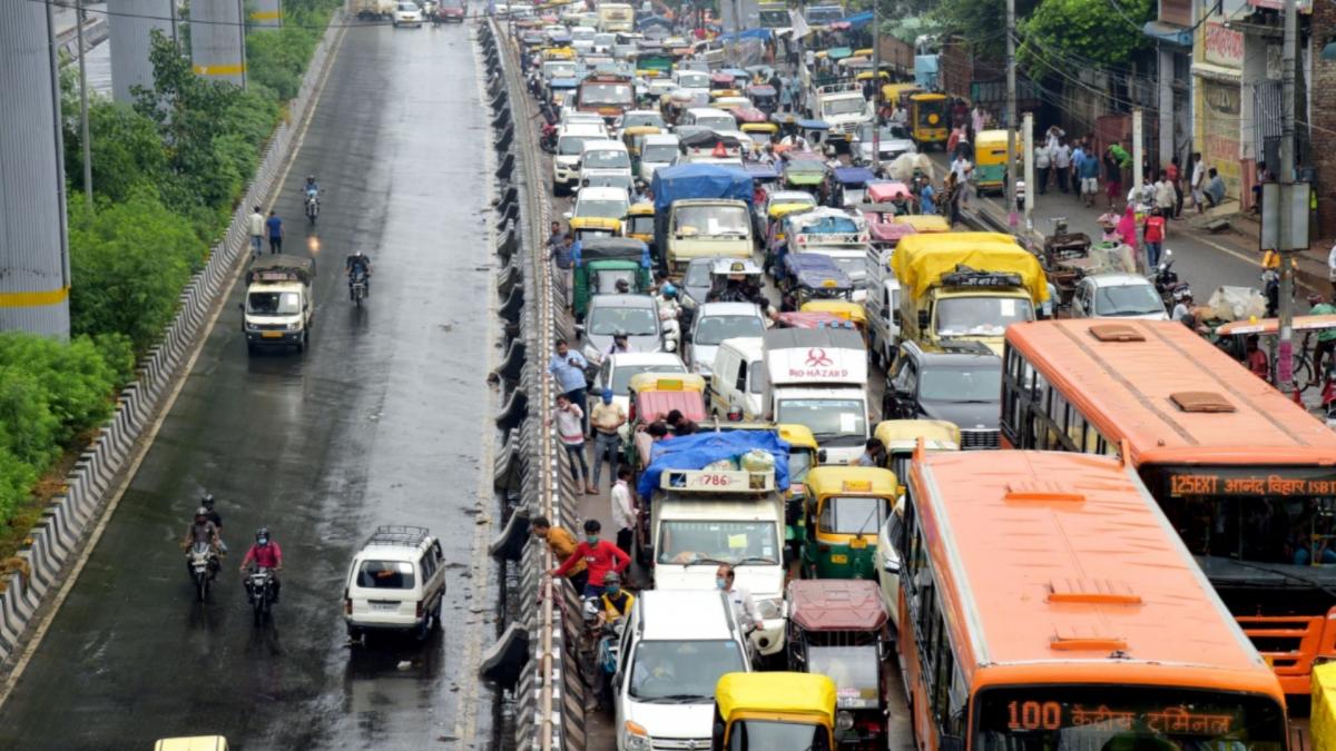 Delhi rain, Traffic jam  (File-PTI)