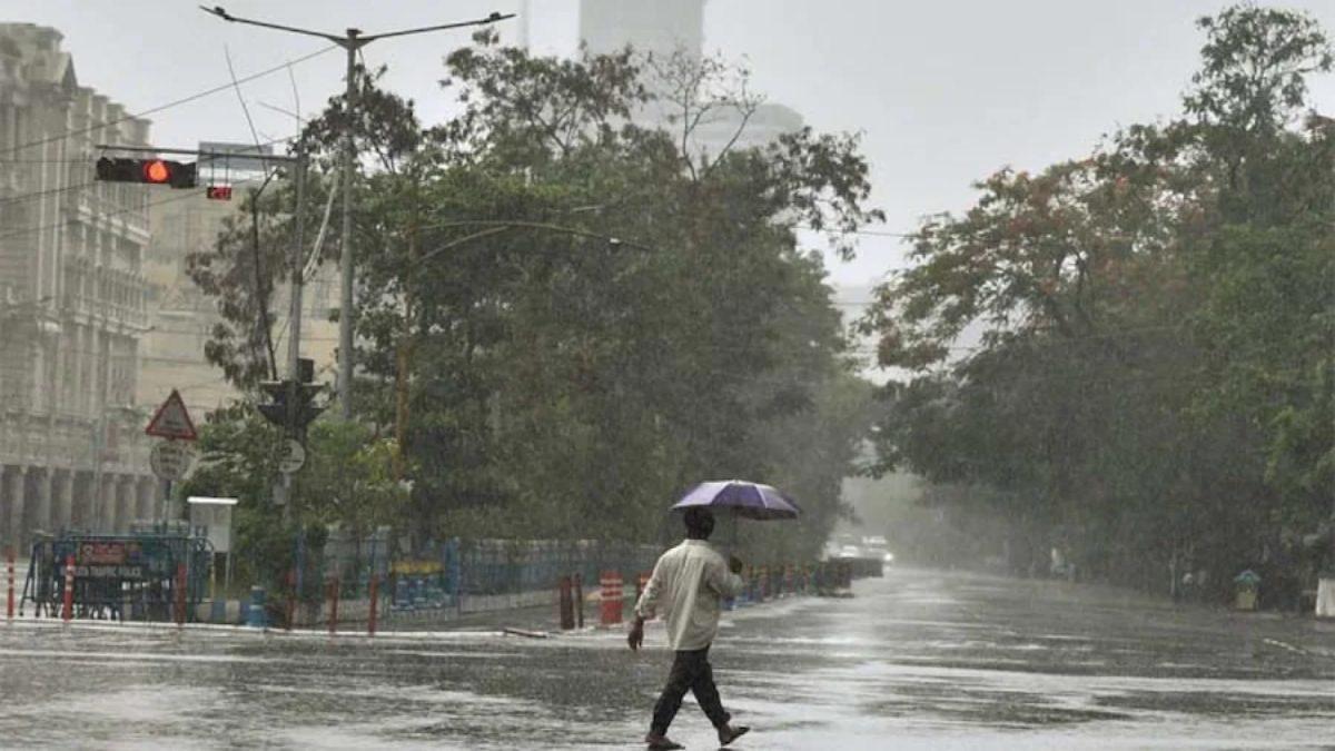 Alert of heavy rain in North India