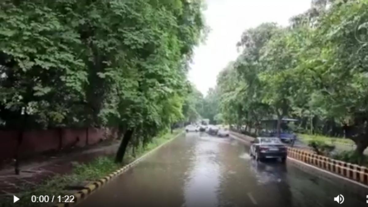 heavy rainfall in delhi