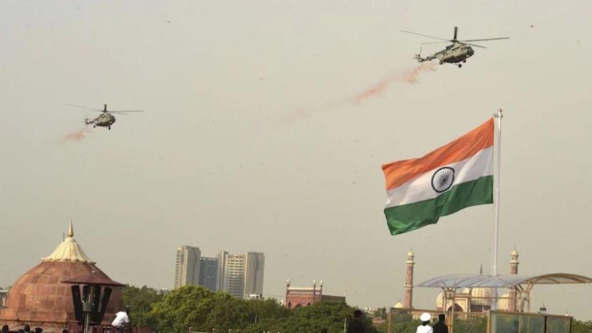 First time army helicopters will shower flowers on Red Fort on I-Day