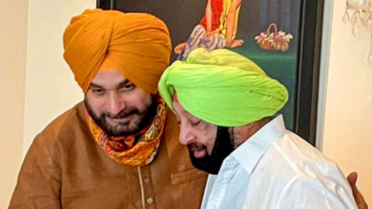 Congress Punjab unit president Navjot Singh Sidhu/ Amarinder Singh (File-PTI)