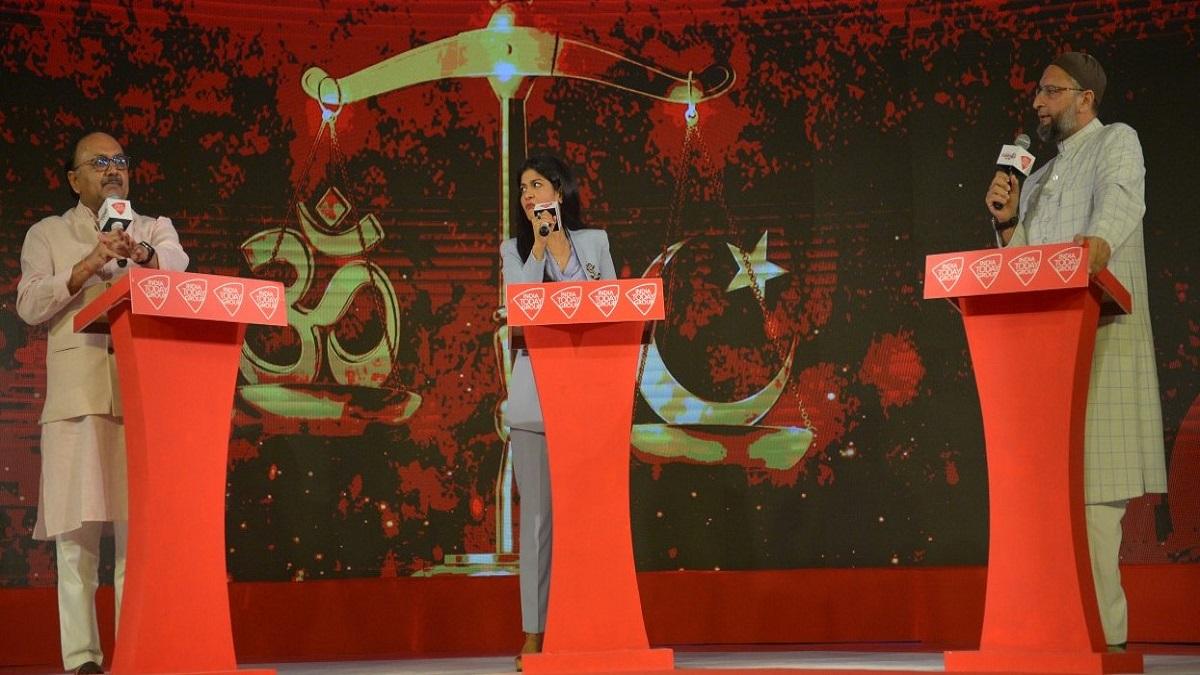 AIMIM के UP में चुनाव लड़ने से अन्य पार्टियों को कितना होगा नुकसान? देखें क्या बोले सिद्धार्थ नाथ और ओवैसी 