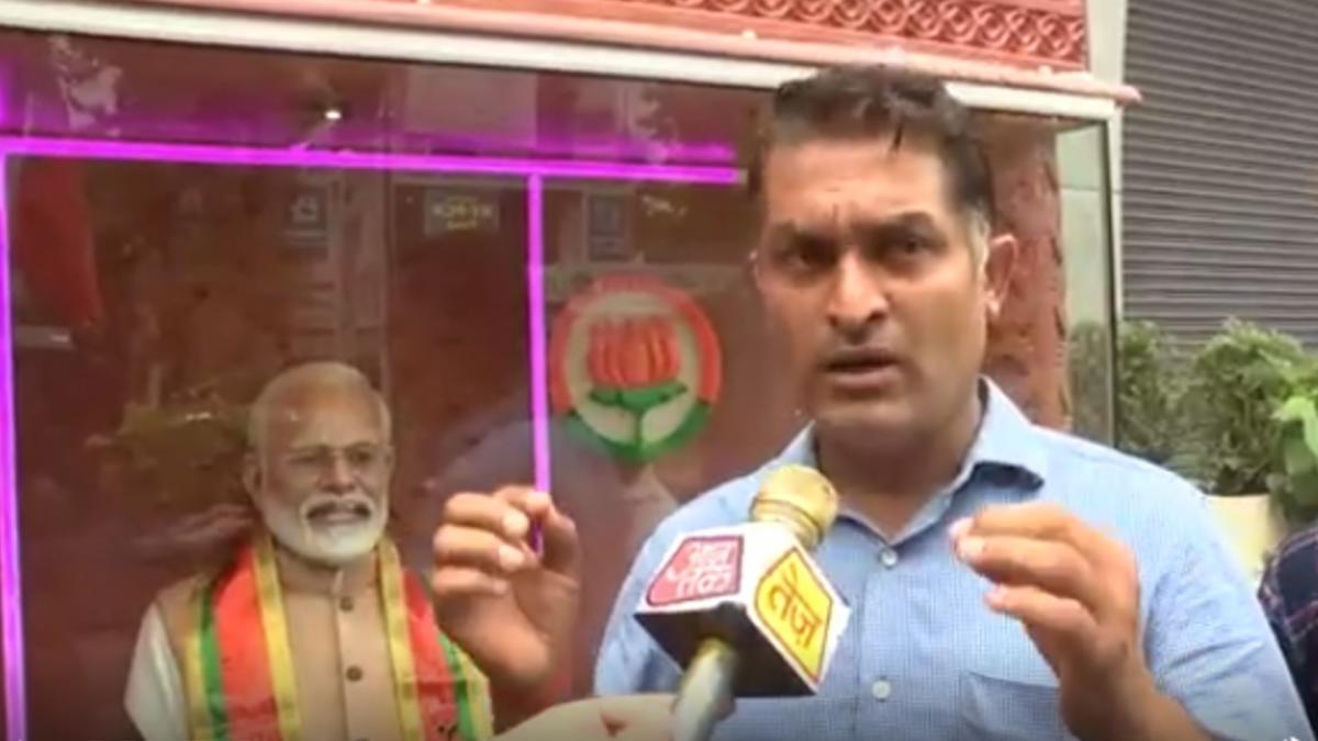 bjp worker built temple of pm narendra modi