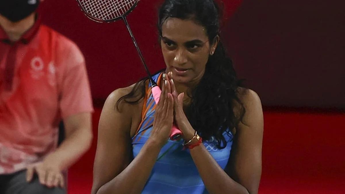 PM congratulates Sindhu for winning Bronze medal in Olympic