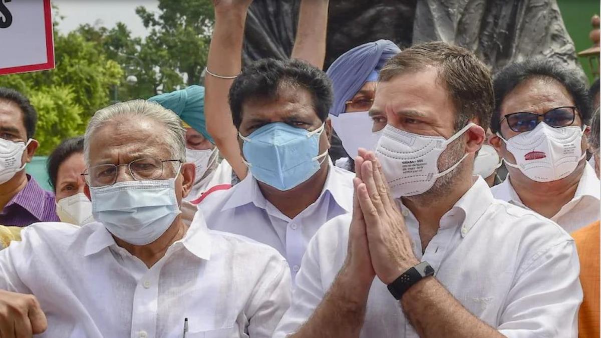 Rahul Gandhi Cycle March to Parliament along with other opposition leaders