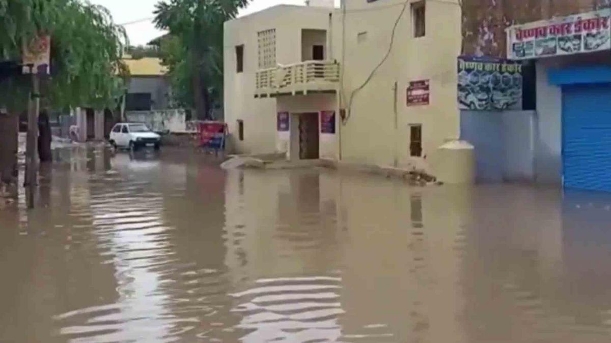 Incessant rain leads to waterlogging in Jharkhand, Rajasthan