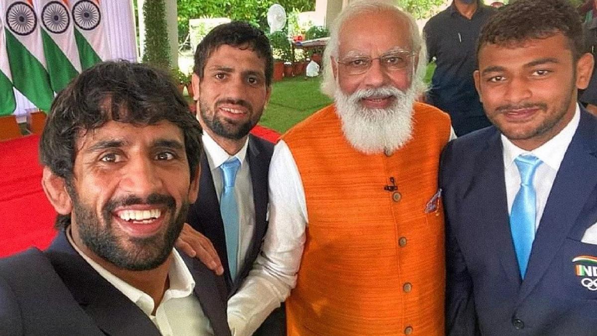 PM Modi's meet with Olympic heroes