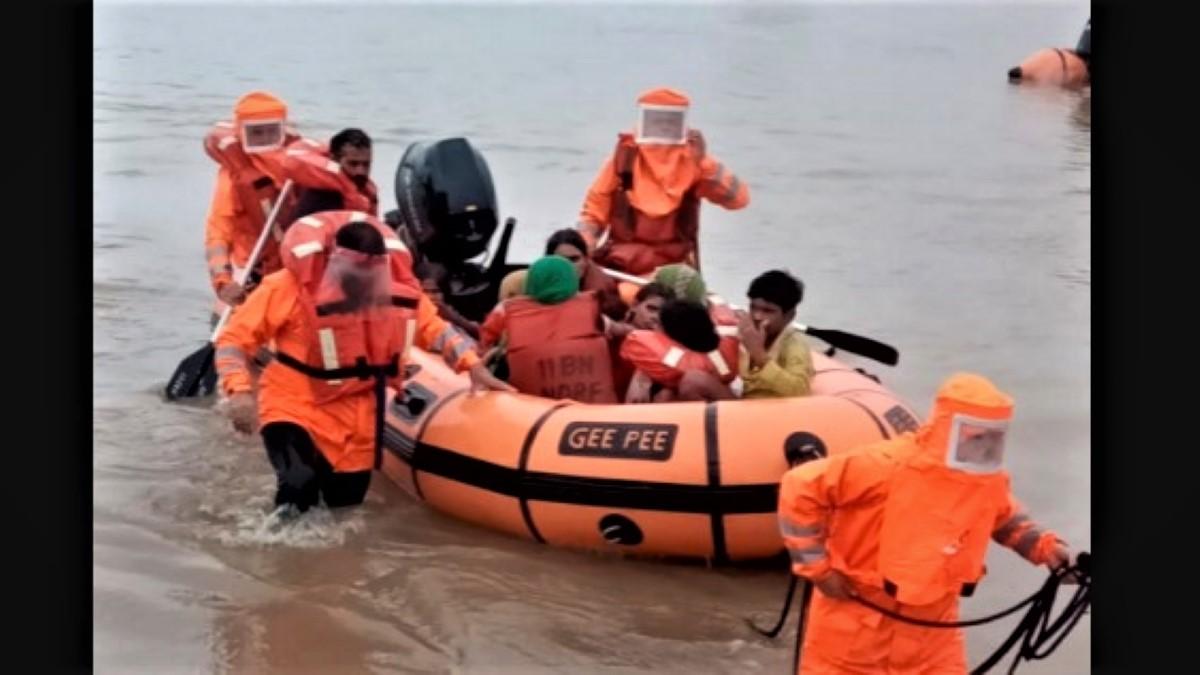 Shivpuri flood rescue operation