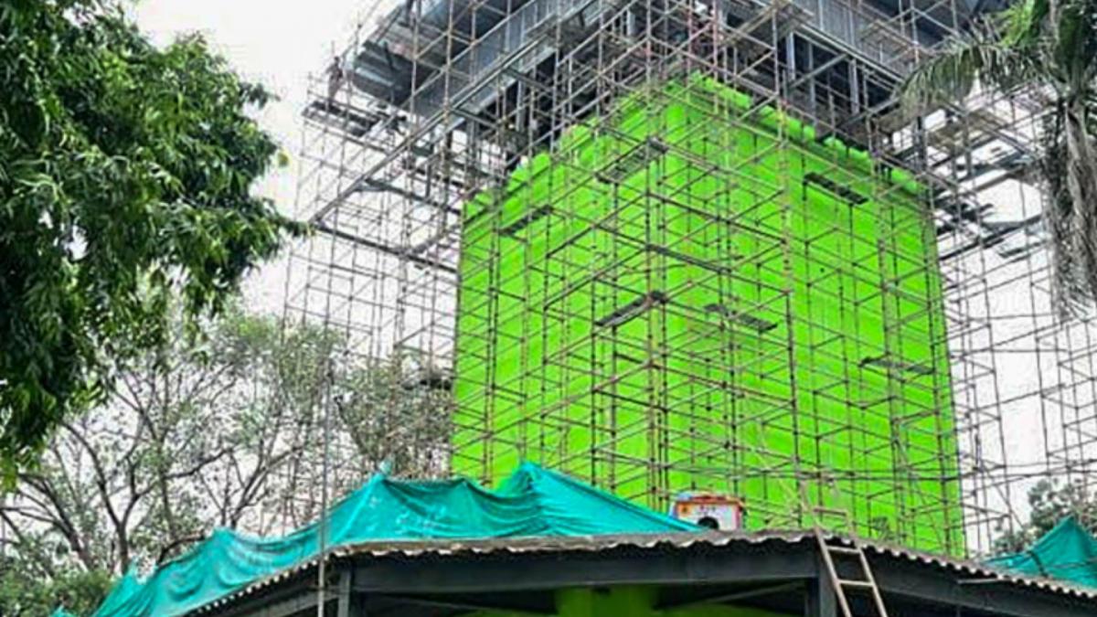 Smog tower at Connaught Place's Baba Kharak Singh Marg (File-PTI)