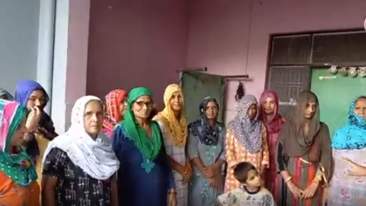 wrestler ravi dahiya reached the final tokyo olympic 2020 see reaction of the women of his family