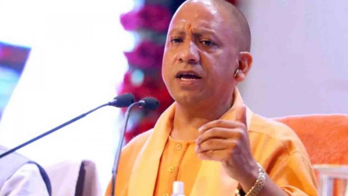 Yogi Adityanath in panchayat Aaj Tak