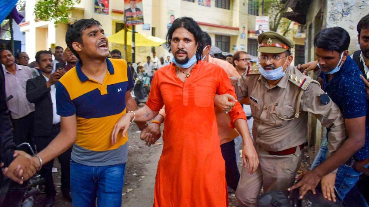 उधर Anand Giri गए जेल, इधर उनका Haridwar का आश्रम सील, देखें ग्राउंड रिपोर्ट