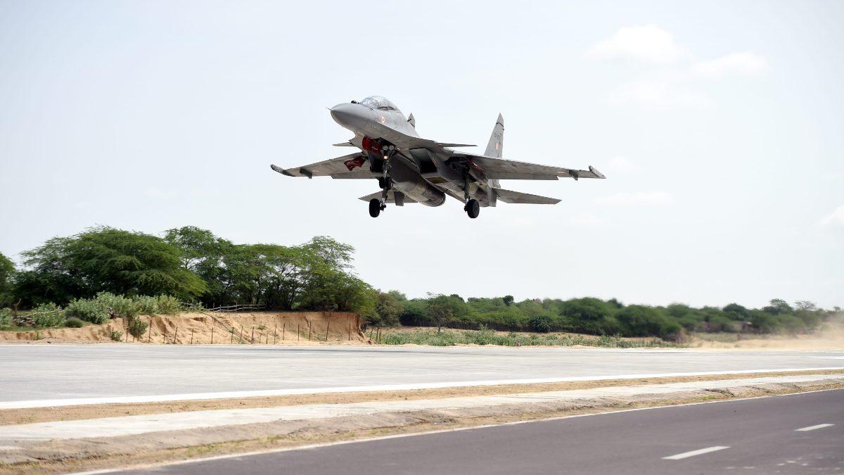 barmer highway runway