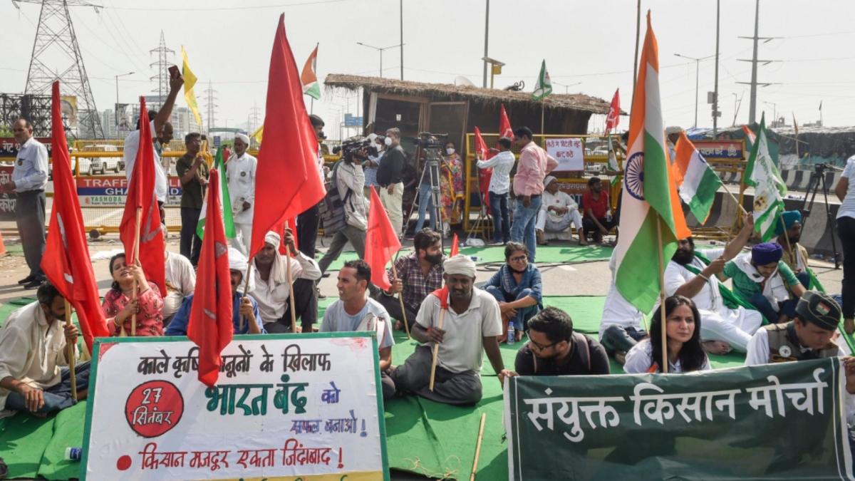 Bharat Bandh, Farmers at Ghazipur (Credit-PTI)