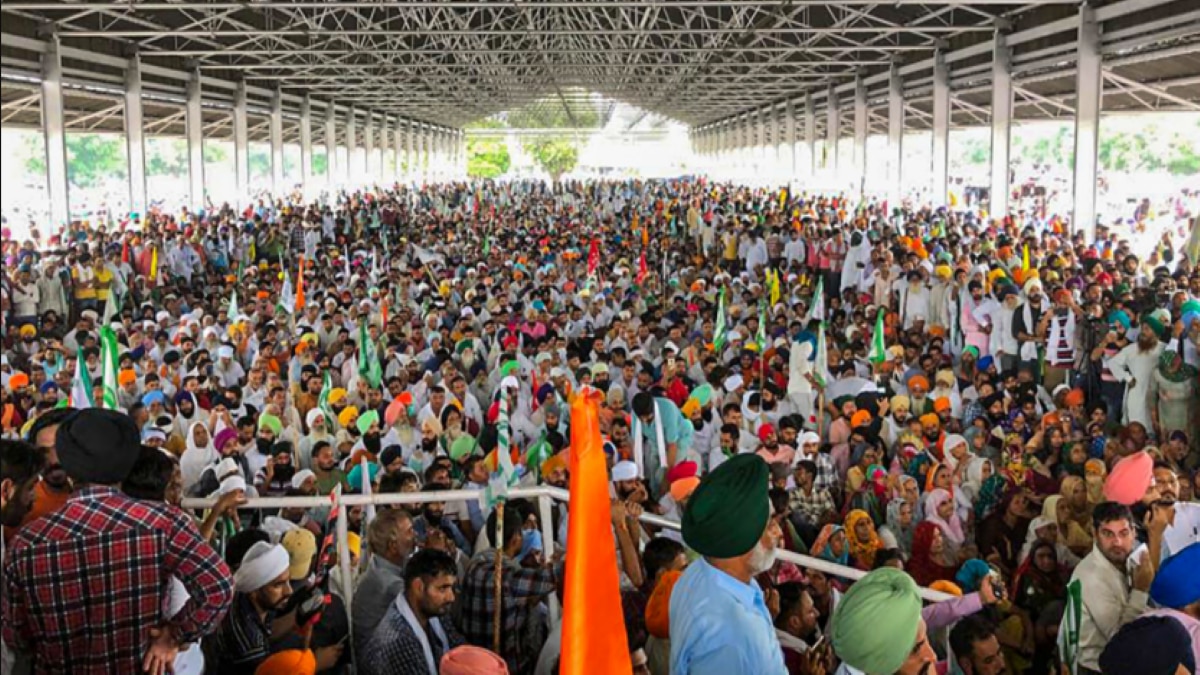 Farmers start their indefinite strike in Haryana's Karnal