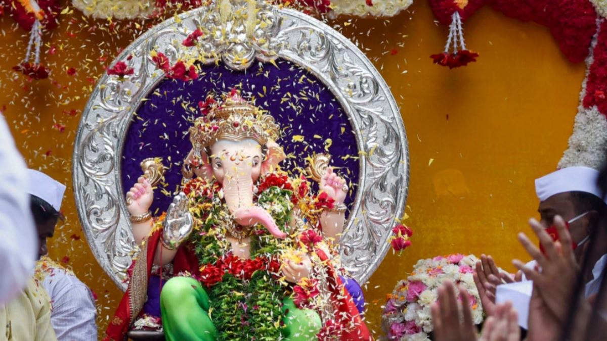 Ganesh Visarjan (Credit-PTI)