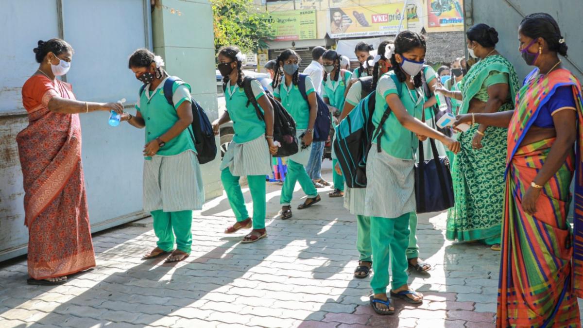 School Unlock, Students sanitise thier hands (File-PTI)