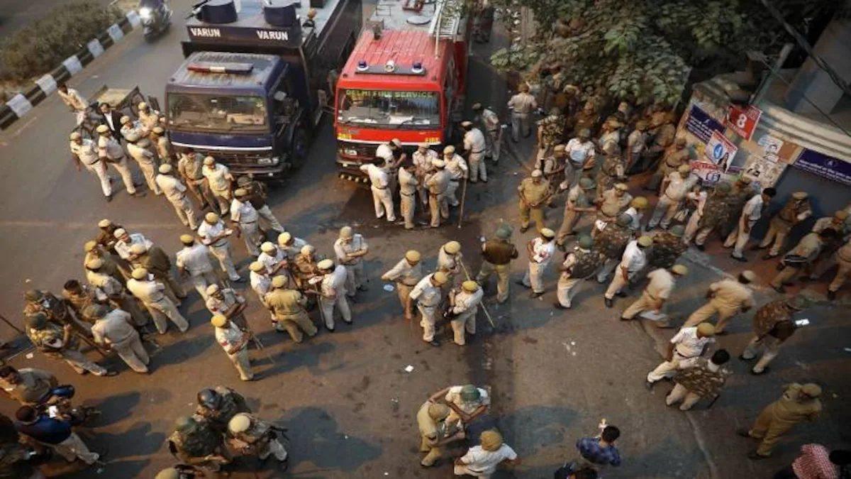 tight security in tis hazari 