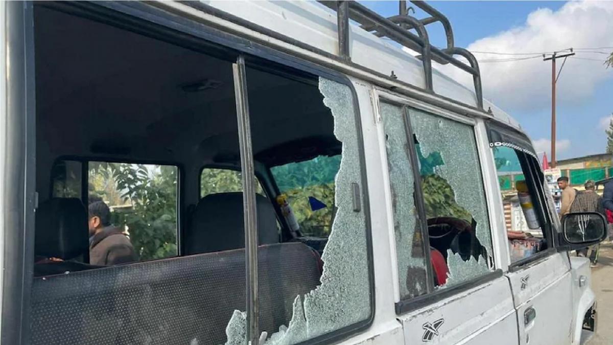 Explosion at Bandipora Taxi Stand