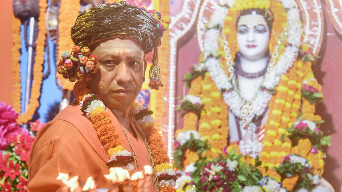 CM Yogi Adityanath in Gorakhnath temple 