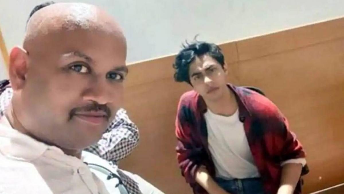 क्रूज ड्रग्स केस: आर्यन खान के साथ सेल्फी लेने वाला किरण गोसावी गिरफ्तार