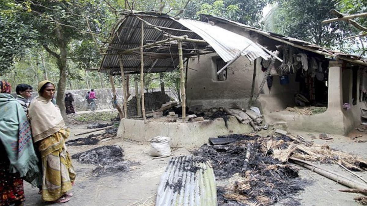 Bangladesh violence: houses burnt in rangpur