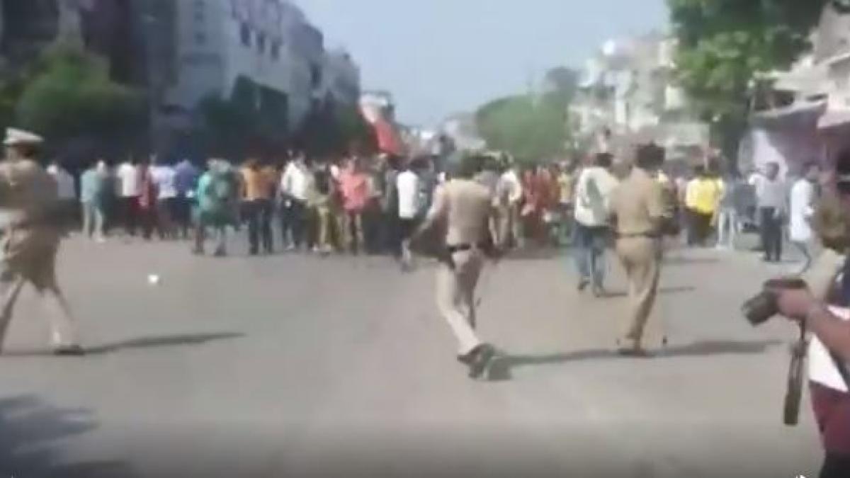 BJP-Hindu organisation bandh turns violent in Amravati