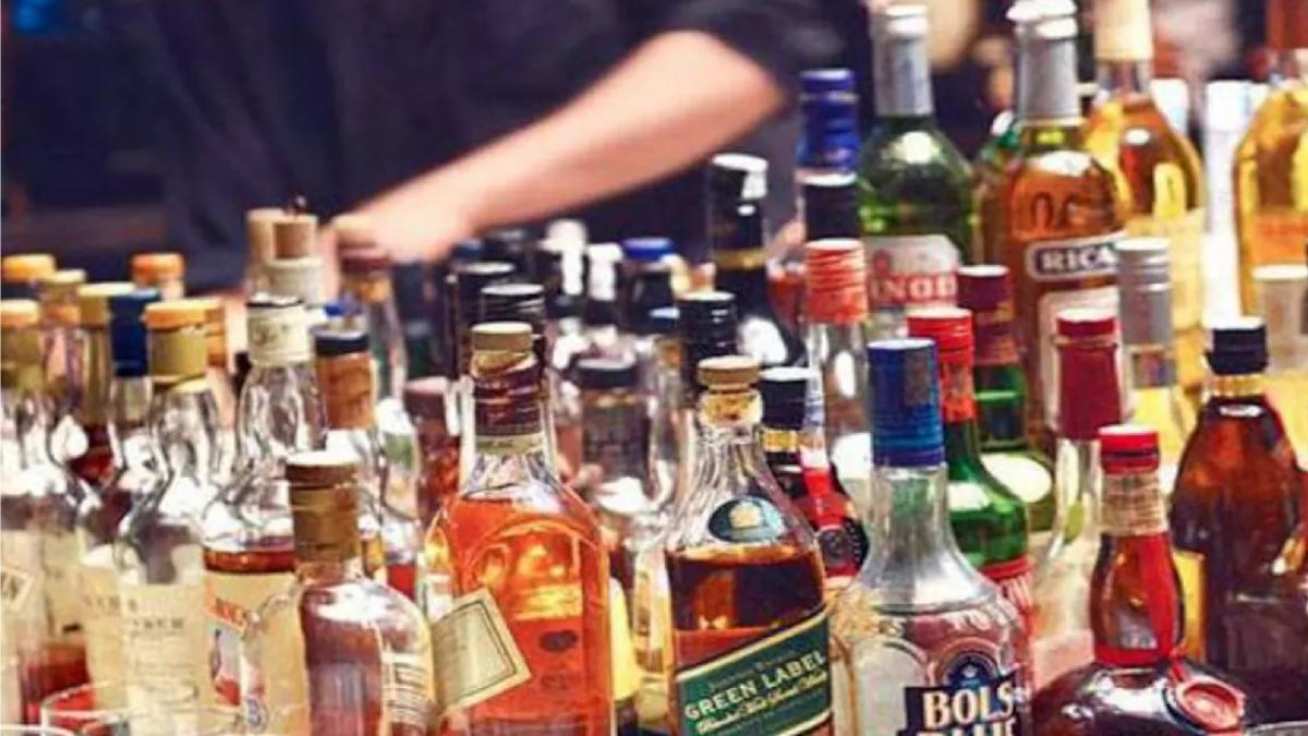 Liqour bottle found in Bihar assembly premises