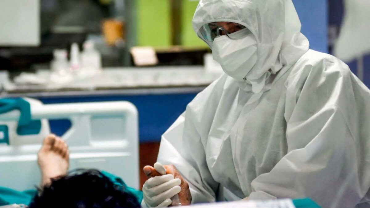 Maharashtra के Old age Home में निकले 67 Corona Positive, सभी ले चुके Vaccination के दोनों डोज