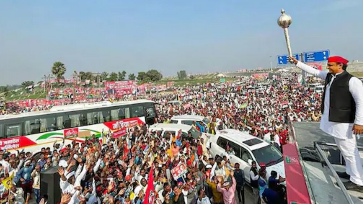 Akhilesh Yadav Vijay Yatra on Purvanchal Expressway
