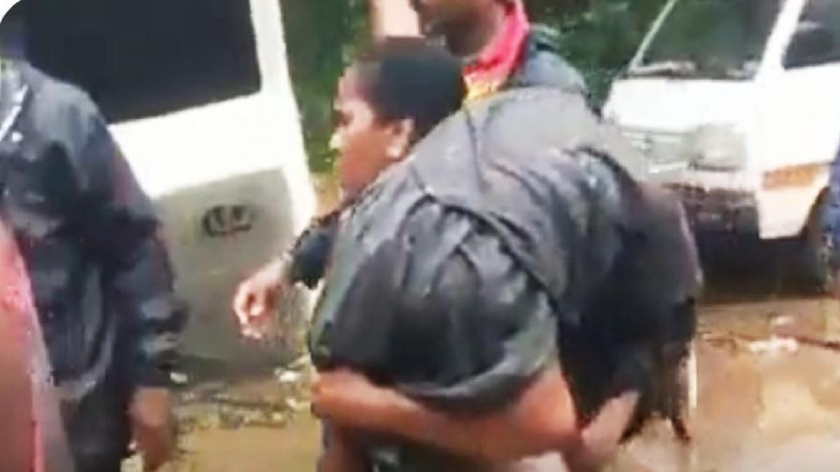 Lady Inspector viral video