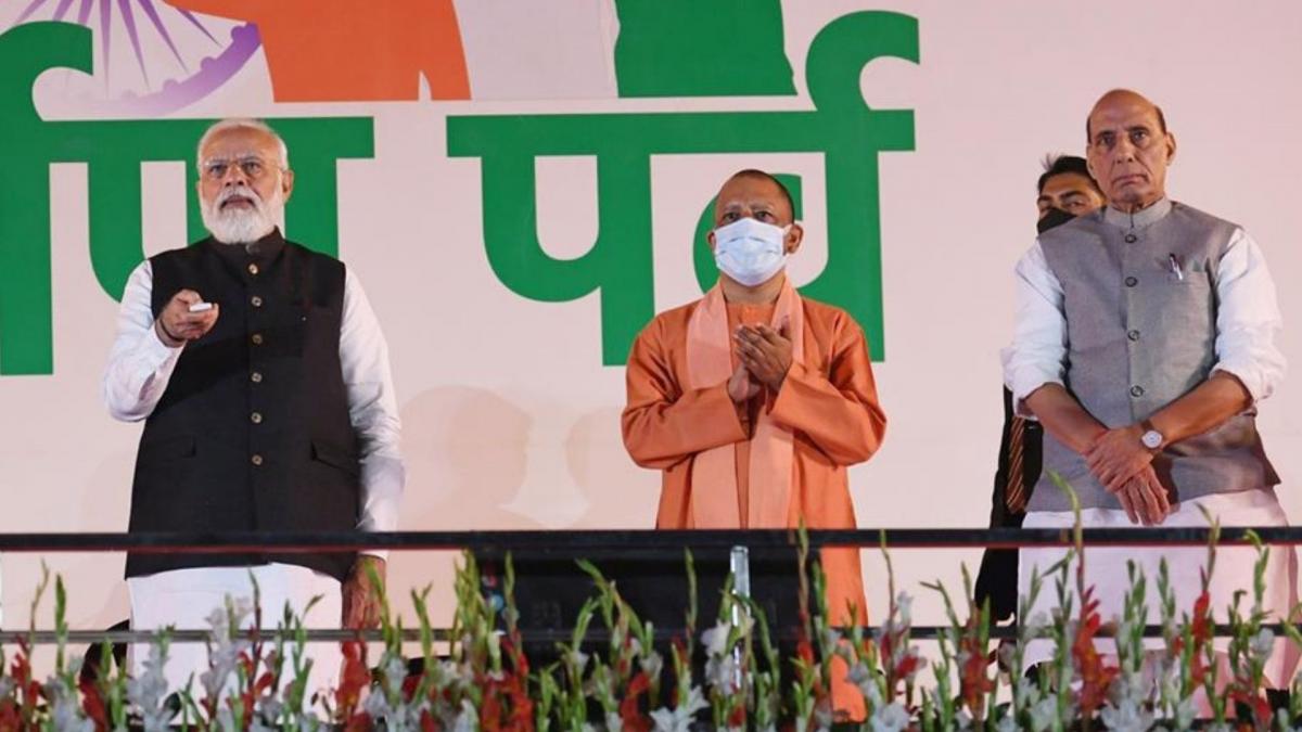 PM Narendra Modi and UP CM Yogi Adityanath, Noida International Airport (Credit-PIB) 
