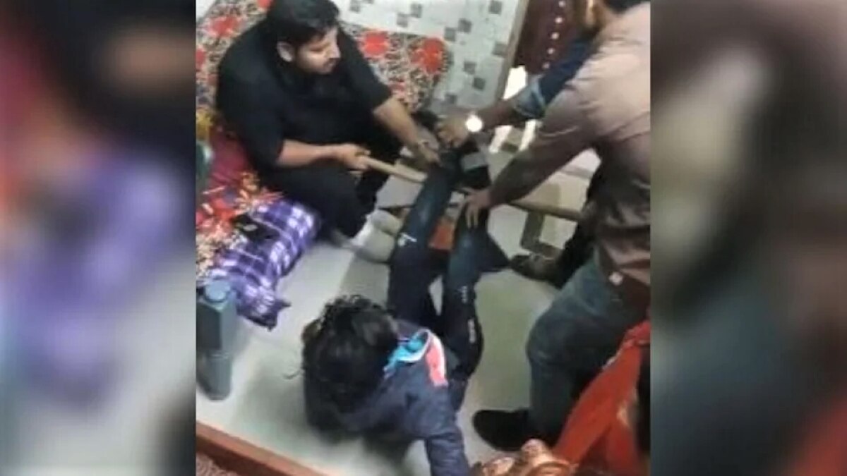 Amethi dalit girl beaten up